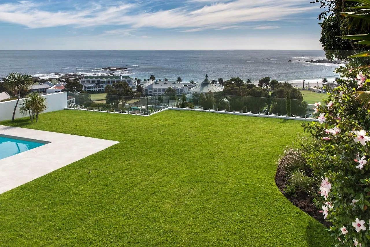 Sandpiper House: Stunning Ocean Views, Heated Pool & Large Garden Κέιπ Τάουν Βίλα