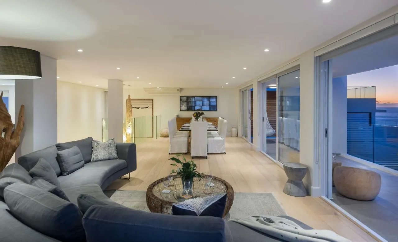 Sandpiper House: Stunning Ocean Views, Heated Pool & Large Garden Κέιπ Τάουν Βίλα